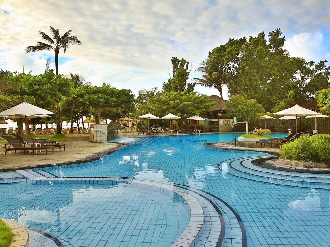 白努亚港 Club Bali Mirage酒店 外观 照片