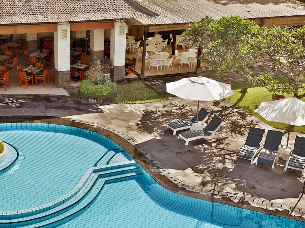 白努亚港 Club Bali Mirage酒店 外观 照片