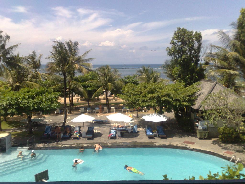 白努亚港 Club Bali Mirage酒店 外观 照片