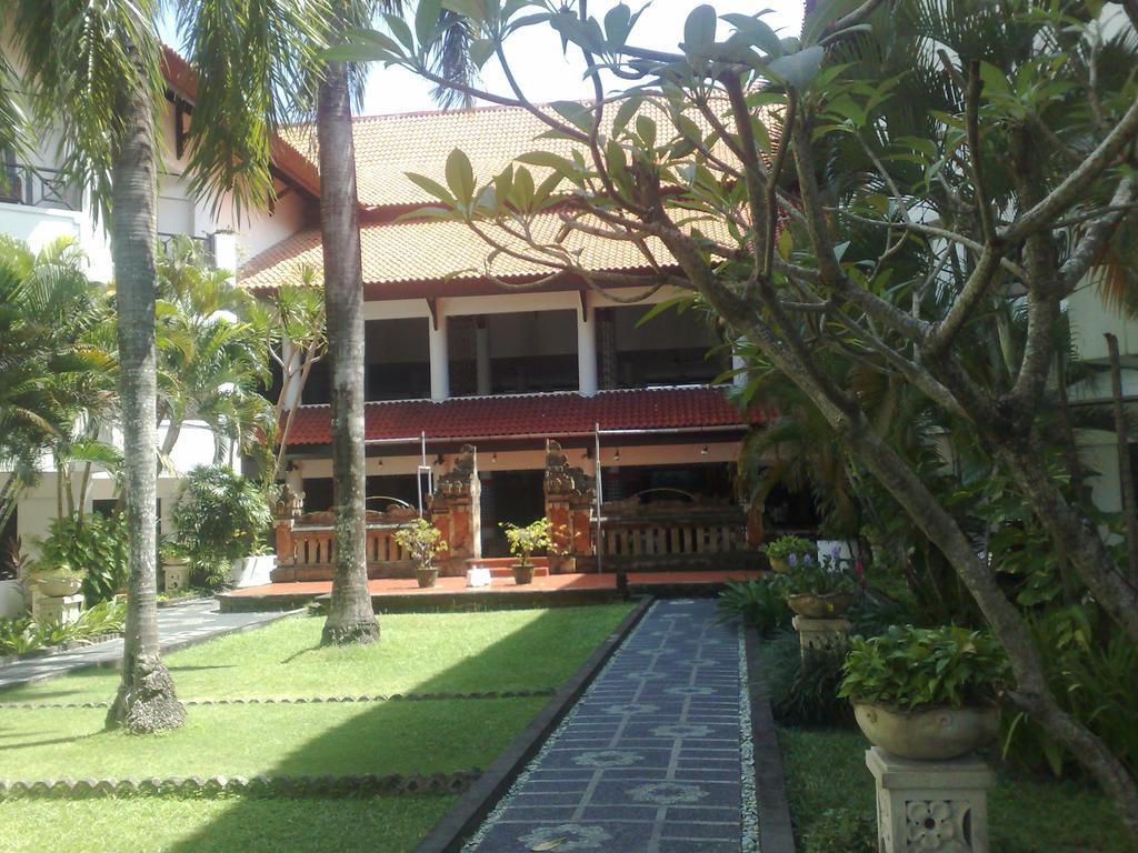 白努亚港 Club Bali Mirage酒店 外观 照片
