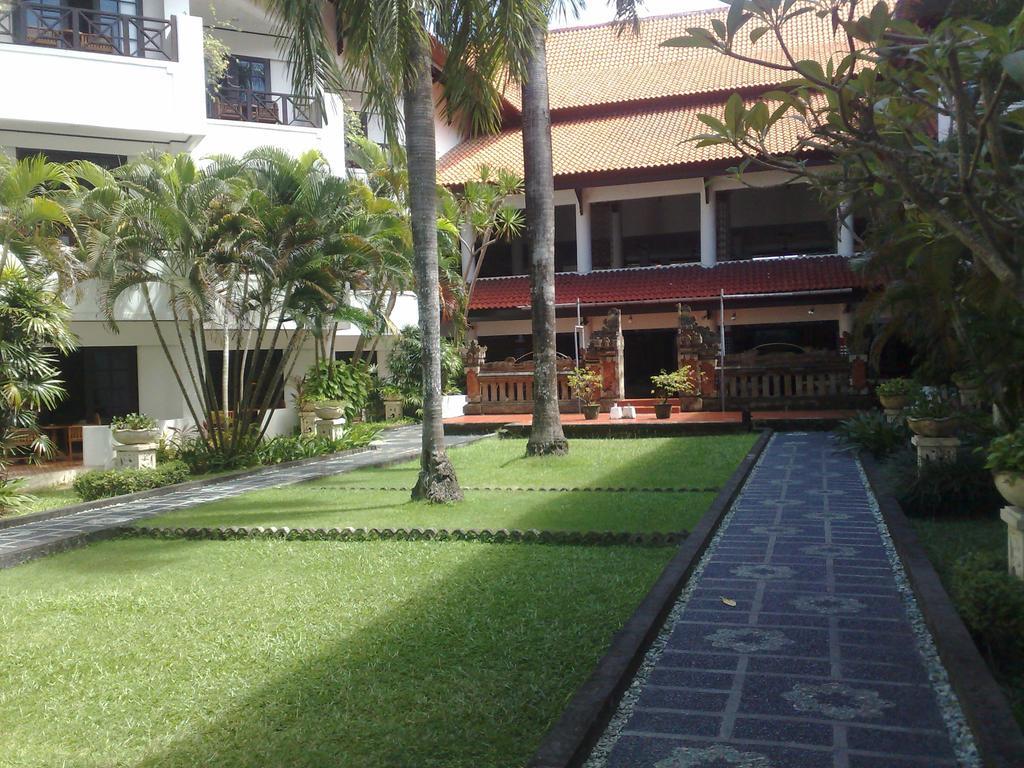 白努亚港 Club Bali Mirage酒店 外观 照片